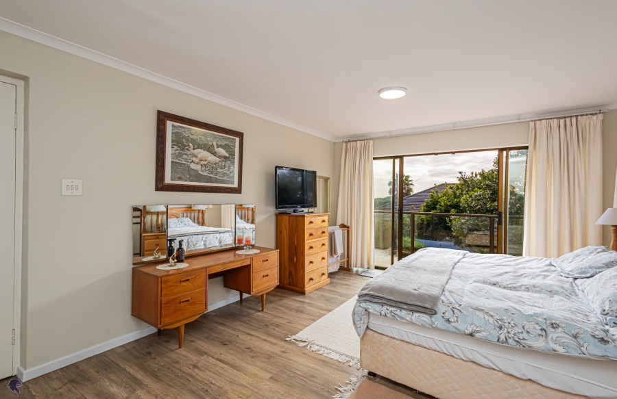 4 Bedroom Property for Sale in Country Club Western Cape